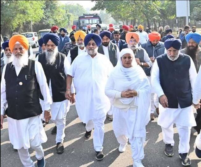 After the crushing defeat in Punjab, two splits in the Akali Dal
