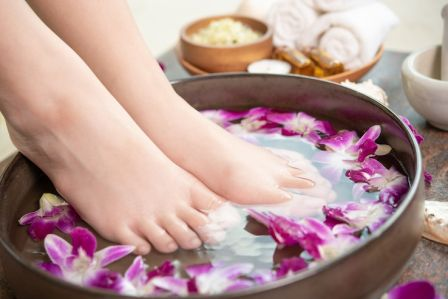 These scrubs can enhance the beauty of feet, know how to make ..