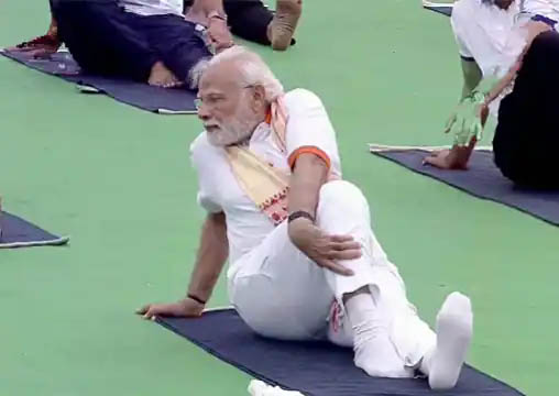 Today is International Yoga Day, PM Modi did asanas in Mysore