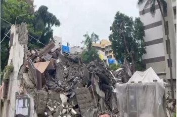 100-year-old four-storey building collapses in Mumbai