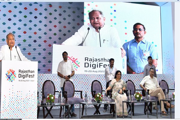 CM Ashok Gehlot lauded the innovations of the youth at Digifest and encouraged