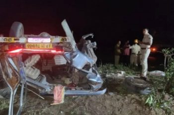 Karnataka 9 killed in cruiser and lorry collision