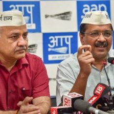 Kejriwal, Sisodia played bugle in Modi's workplace in Gujarat