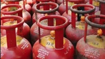 Relief from inflation to the general public, LPG cylinder became cheaper from today