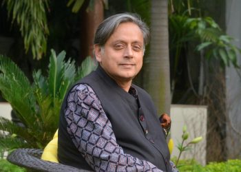 Shashi Tharoor to get France's highest civilian honor