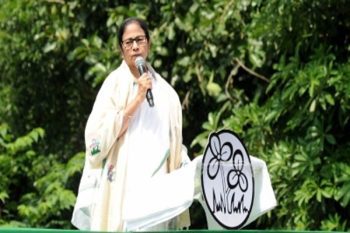 Sometimes I feel I wish I had quit politics Mamata Banerjee