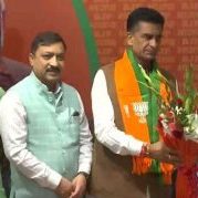 Two veteran Congress MLAs of Himachal Congress join BJP