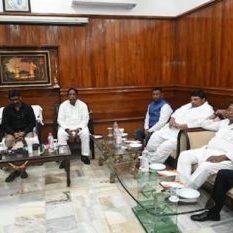 UPA MLA reached CM House with bag-briefcase amid political stir in Jharkhand