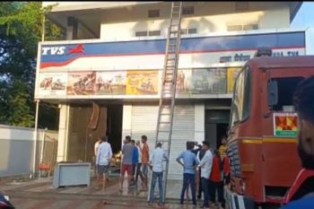 Fire breaks out in showroom in Daltonganj, 300 bikes destroyed