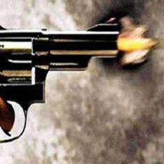 Jaunpur Head's brother shot by miscreants, condition critical