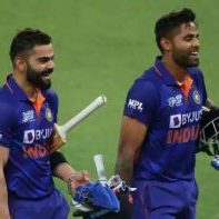 Virat Kohli got this special gift from Hong Kong team