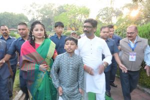 Chief Minister Shri Hemant Soren attended Chhath Mahaparv