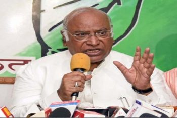 Congress President election Kharge will visit Bhopal today, Tharoor will come on October 14