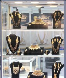 Exhibition of gems and jewelery concluded at Bombay Exhibition Center Mumbai