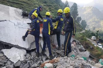 House collapsed due to landslide in Chamoli, 5 people of same family buried under rubble