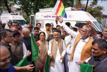 Maharashtra Governor Bhagat Singh Koshyari flagged off 11 ambulances for 'Animal Hospital on Wheels'