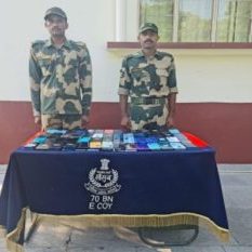 Mobile phones worth lakhs of rupees found floating in the river on Bangladesh border