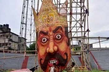 Ravana dies of heart attack during Ramlila in Ayodhya