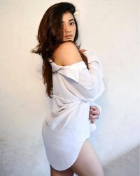 Seeing Ketika Sharma's curvy figure, you will be blown away