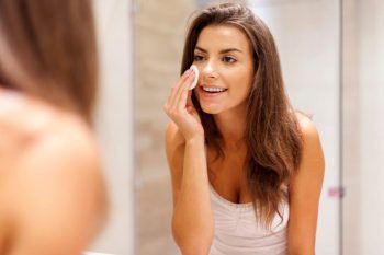 These makeup removing mistakes can damage the skin, know and avoid them