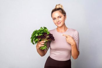 Include parsley in the diet, you will get these 5 major benefits