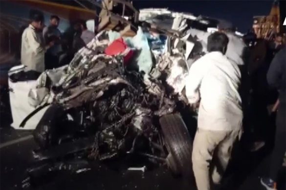 Driver suffered heart attack in moving bus, collision with SUV – 9 people died painfully