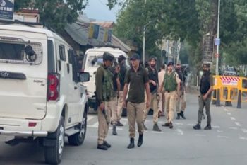 Drugs smuggling racket busted in Kashmir, 5 policemen out of 17 arrested