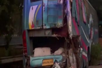 Fierce collision between 2 buses on Noida-Greater Noida Expressway, 3 passengers killed, 20 injured