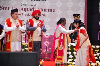 President Murmu honored 36 meritorious students at the third convocation of Doon University