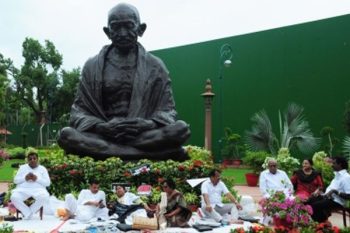 Protest at Gandhi statue demanding debate on China