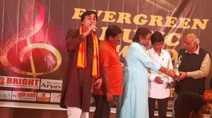Senior film journalist Kali Das Pandey receives Evergreen Music Award