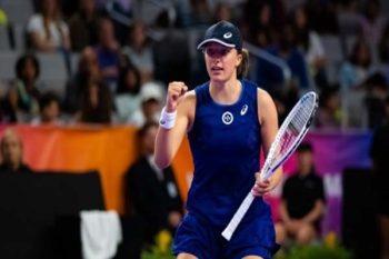 World No. 1 Inga Swiatek to lead Australian Open entry list