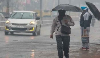 Light rain in some areas of Delhi, minimum temperature recorded at 6.4 degree Celsius