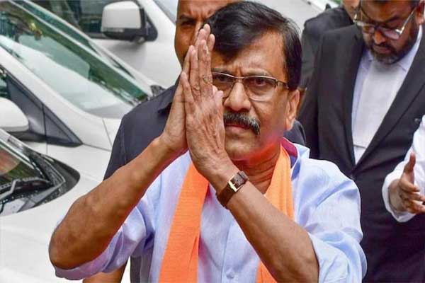 Sanjay Raut's troubles increased, court issued non-bailable warrant in defamation case