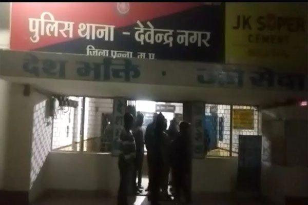 Station in-charge caught taking bribe in Panna