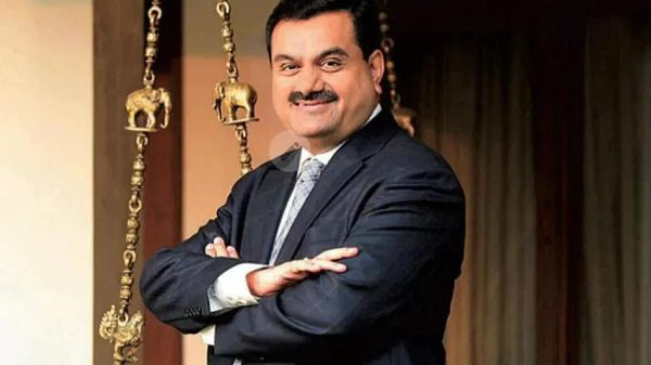 The owner of the company that gave a blow of 1.44 lakh crore to Adani was an ambulance driver
