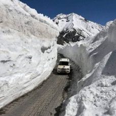 Three soldiers martyred after falling into an icy gorge in Kashmir