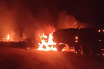 4 people burnt alive in gas tanker-trailer collision, 10 houses and 2 trucks also caught fire