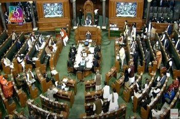 Battle in Parliament on Adani issue, proceedings of Lok Sabha and Rajya Sabha adjourned amid opposition's uproar