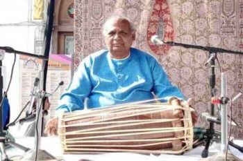 Famous Pakhawaj player Dinesh Prasad Mishra suffered a heart attack, died on stage while performing