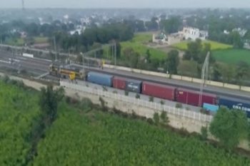 Goods trains collide head-on, Lucknow-Varanasi route affected