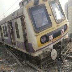 Three bogies of Mumbai local train derail, no casualties