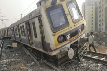 Three bogies of Mumbai local train derail, no casualties