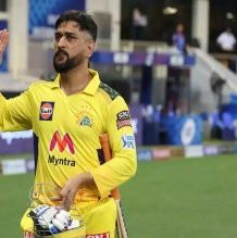 Chennai Super Kings captain Dhoni gets a warm welcome in Chennai