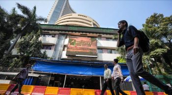 Sensex, Nifty fall in early trade