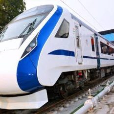 Stone pelting on Vande Bharat train will now be expensive, Railways issued a warning