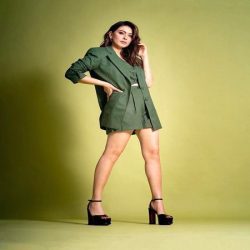 Romeo Juliet fame Hansika Motwani is getting bold