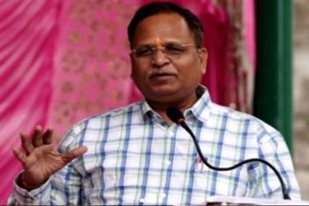 AAP leader Satyendar Jain slipped in Tihar Jail's washroom, got injured;