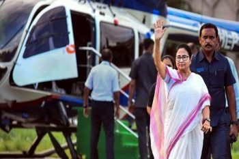 Emergency landing of Chief Minister Mamata Banerjee's helicopter, injured in waist and leg