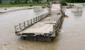 Flood situation in Assam still grim, nearly 5 lakh people affected